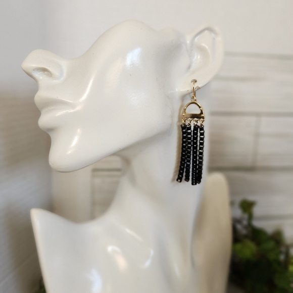 Black and Gold Multi Chain Mesh Necklace And Earrings Set - Picture 10 of 11